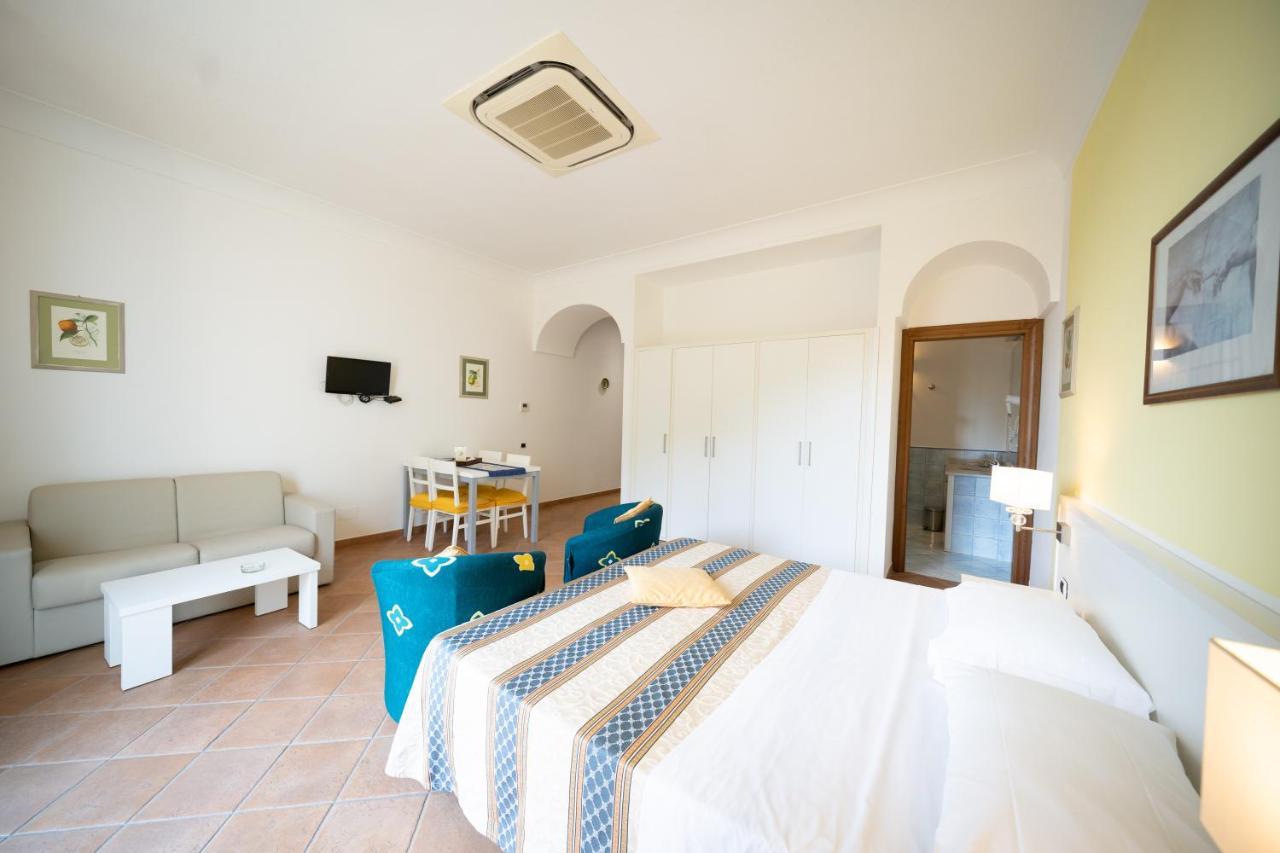 Limoneto Di Ercole Apartment ไมยอรี ภายนอก รูปภาพ