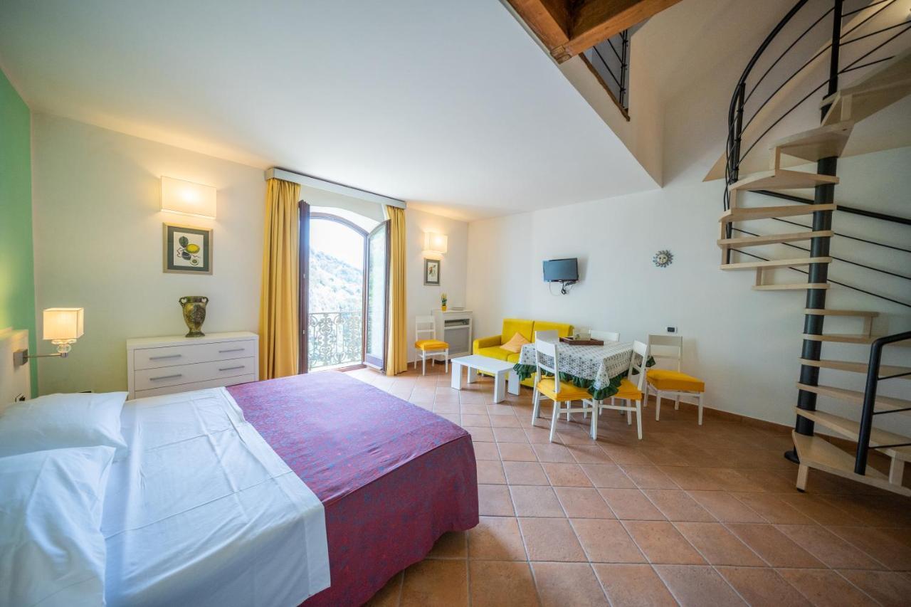 Limoneto Di Ercole Apartment ไมยอรี ภายนอก รูปภาพ