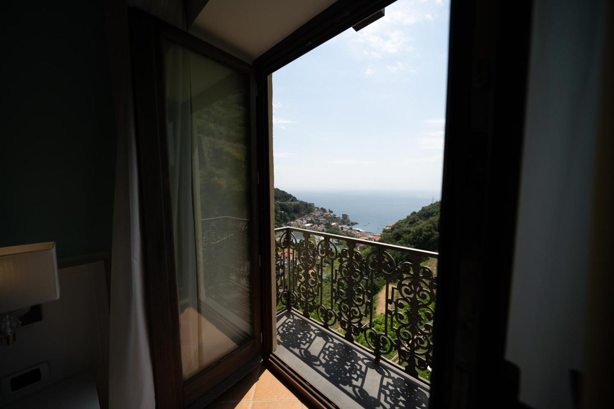 Limoneto Di Ercole Apartment ไมยอรี ภายนอก รูปภาพ