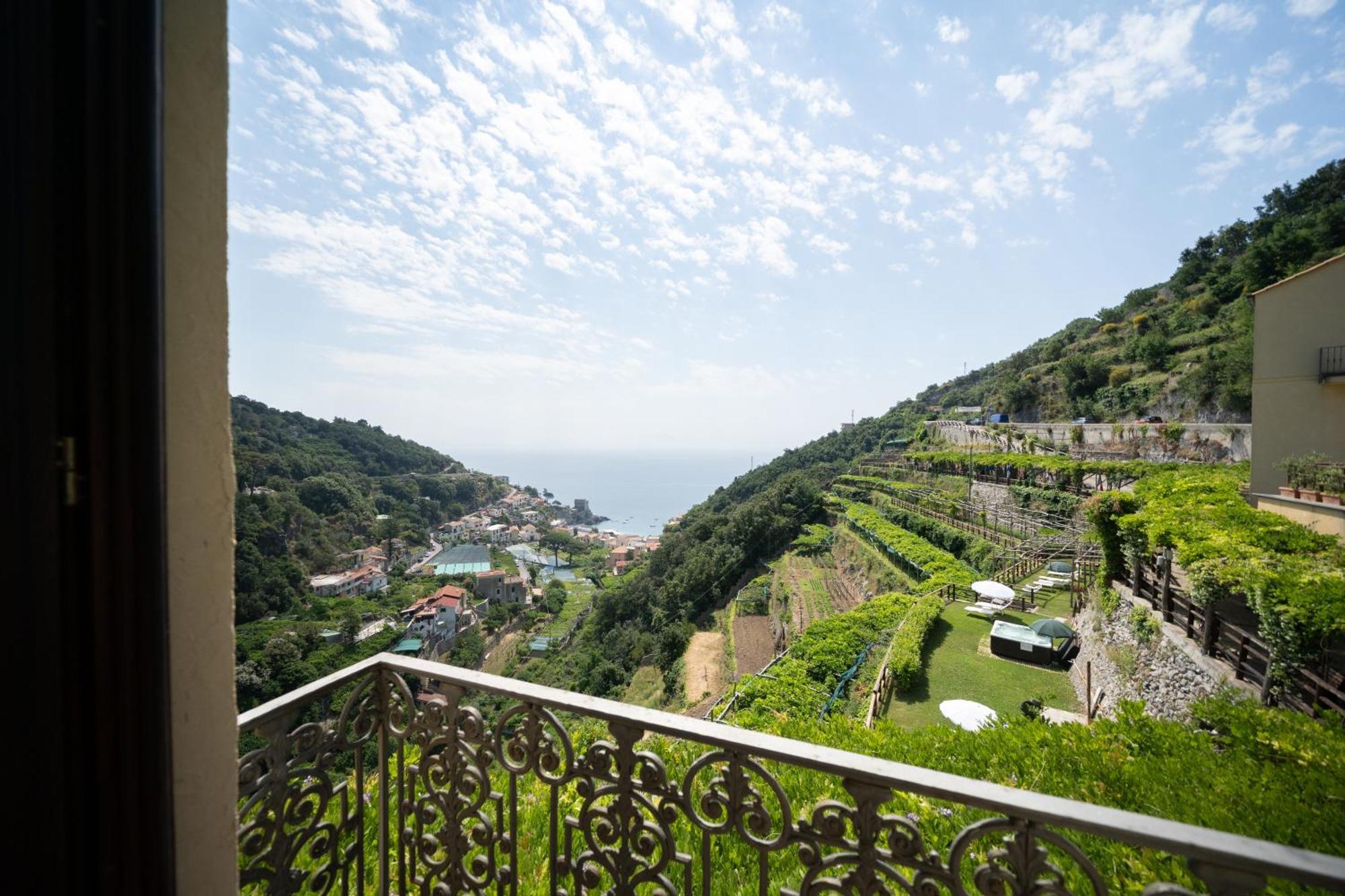 Limoneto Di Ercole Apartment ไมยอรี ภายนอก รูปภาพ