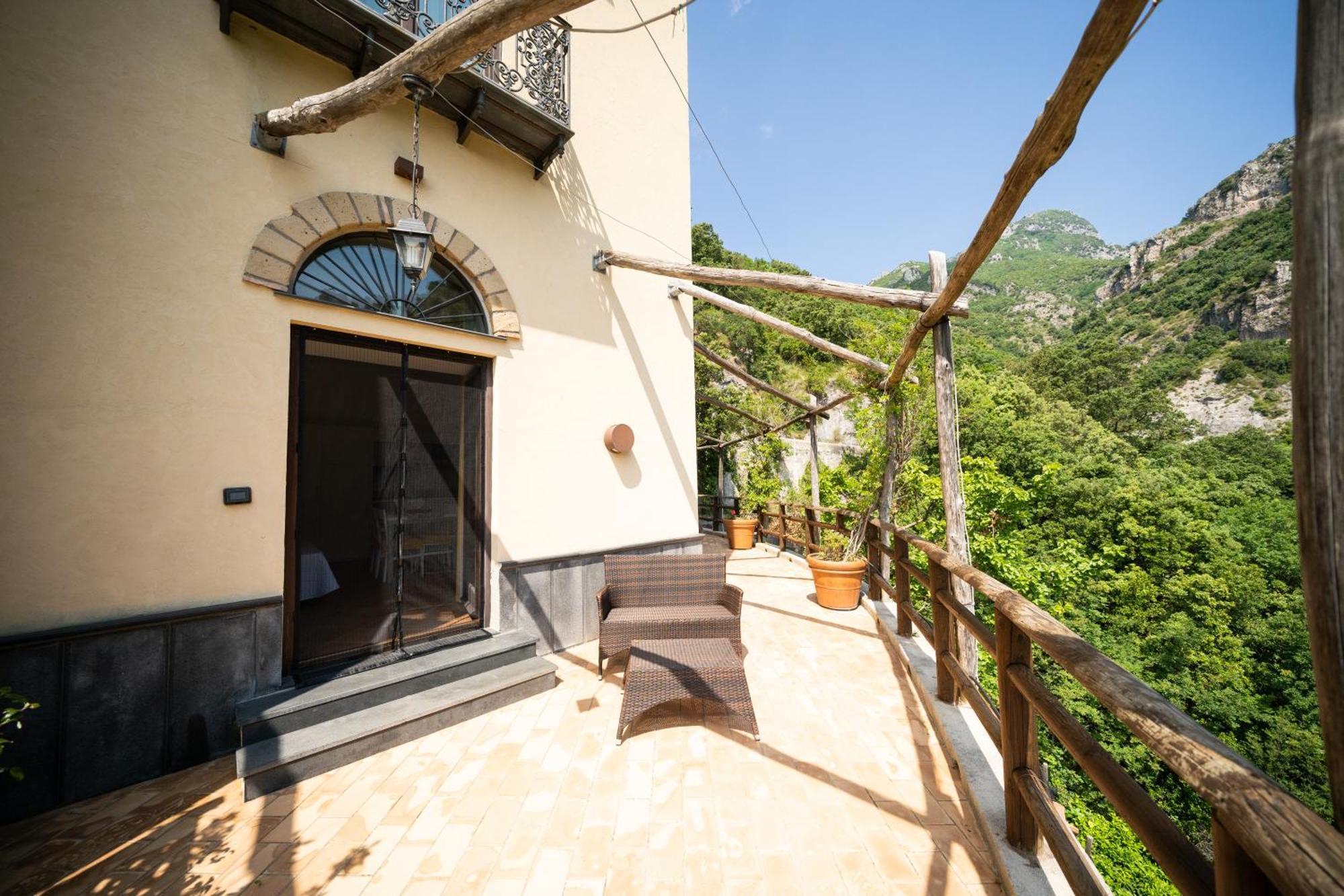 Limoneto Di Ercole Apartment ไมยอรี ภายนอก รูปภาพ